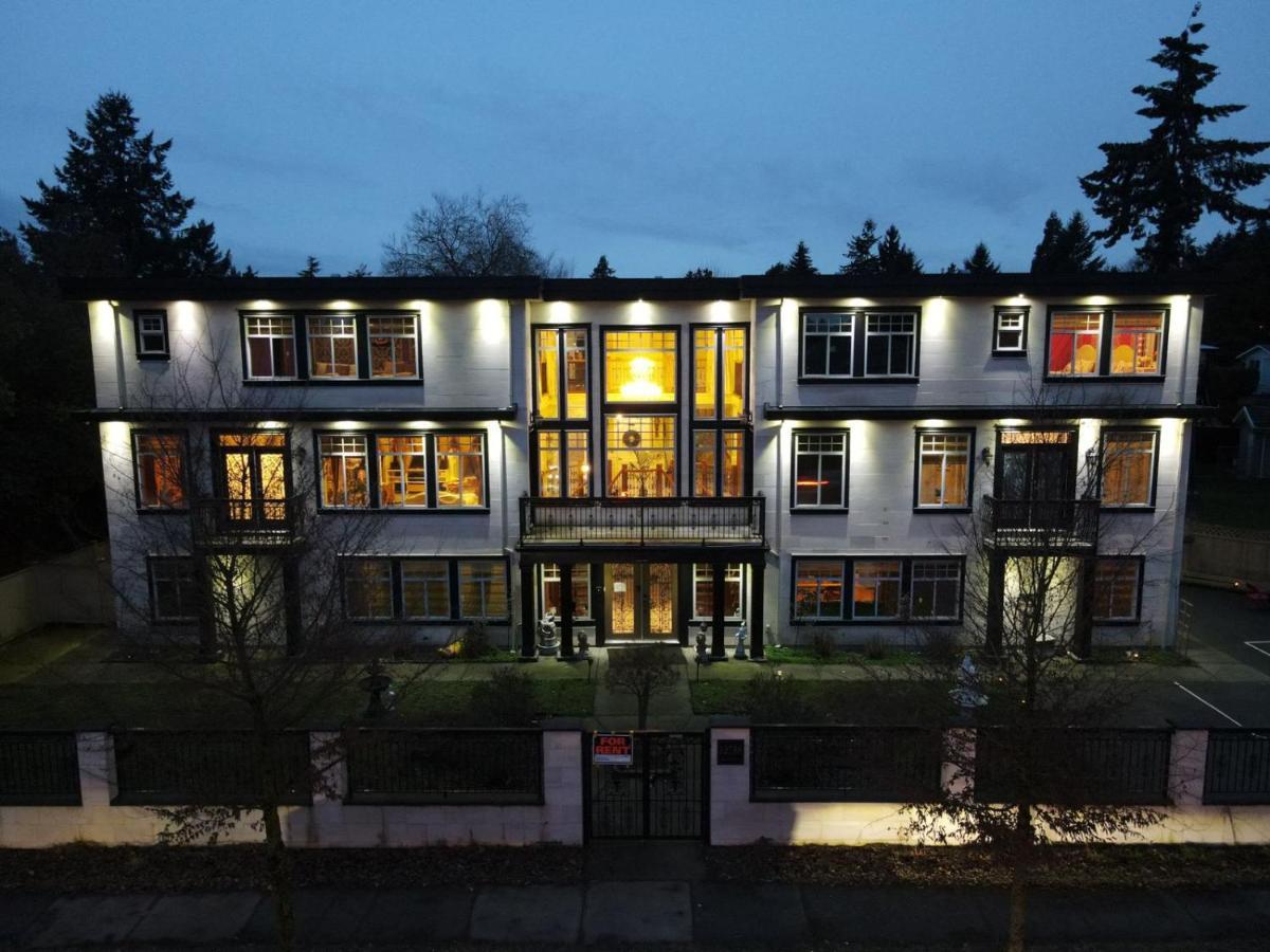 Empire Palace Hotel Surrey Exterior photo